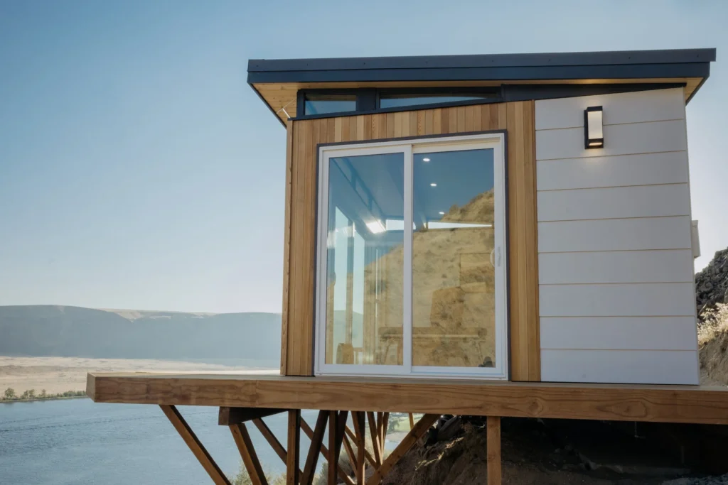 Cliff Shed: A Zen Space High Above The River